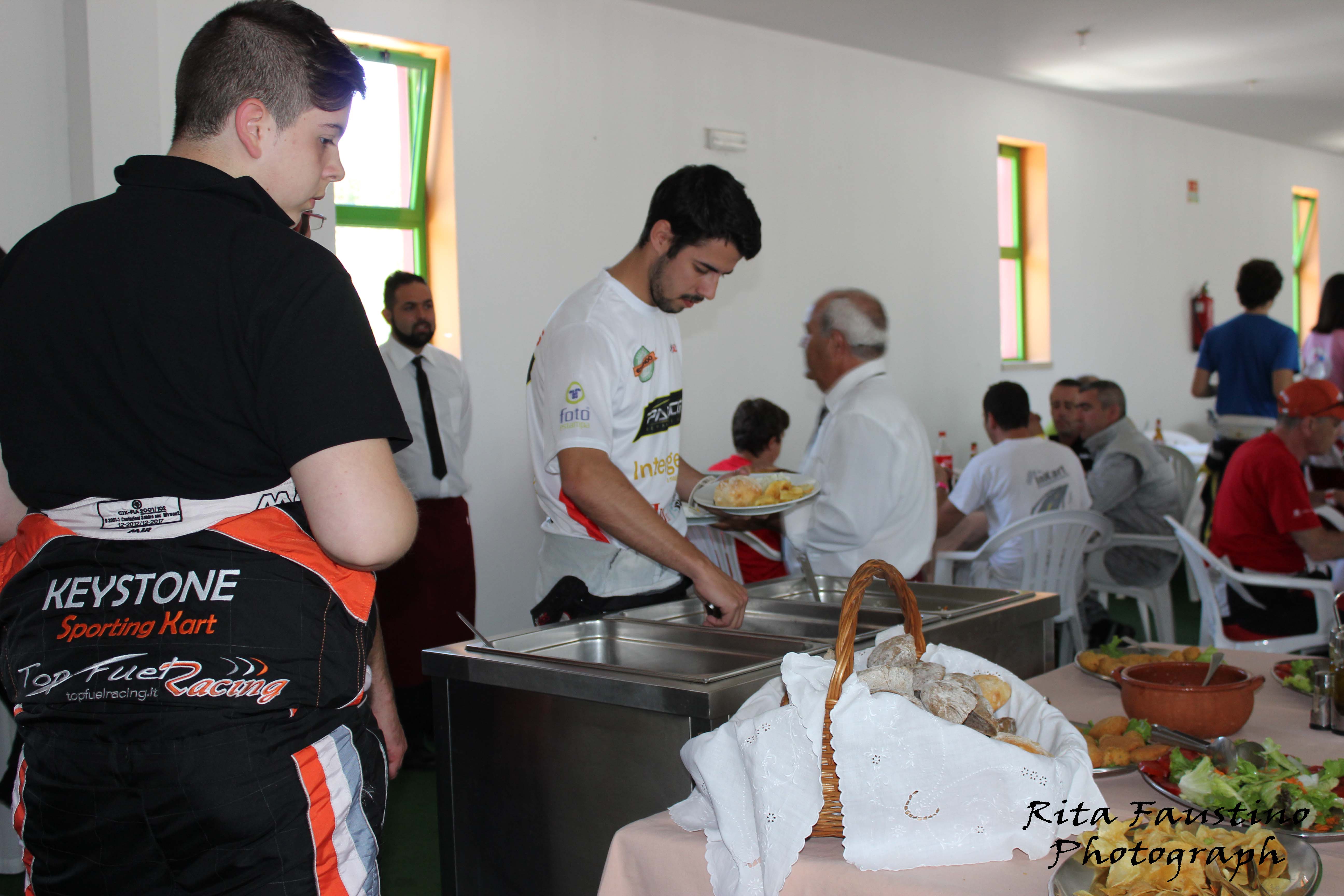 24 Horas da Batalha 2015 - Almoço48