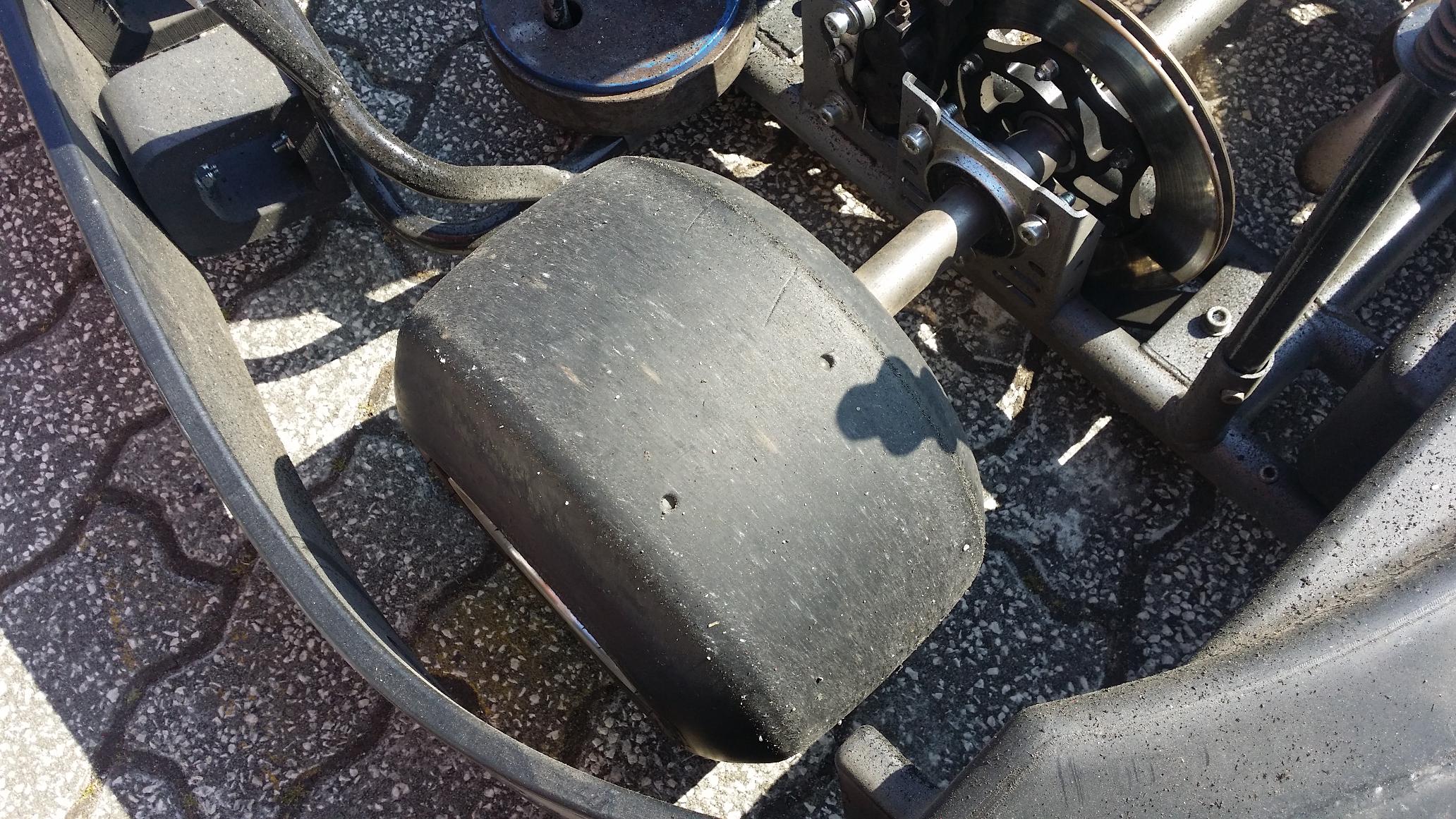 No final os karts e os pneus ficaram assim6